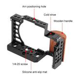 Für Sony A6400 / A6300 / A6100 / 6000 PULUZ Kameratasche aus Metall mit Holzgriff