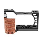 Für Sony A6400 / A6300 / A6100 / 6000 PULUZ Kameratasche aus Metall mit Holzgriff