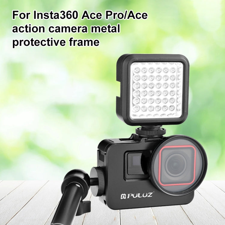 PULUZ Gabbia in Metallo per Insta360 Ace / Ace Pro con Adattatore Filtro UV da 52mm – Frame Protettivo con Slitta Fredda